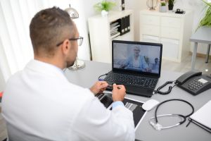 Rheumatologen und ihre Patienten schätzen Videosprechstunden zur Verlaufskontrolle