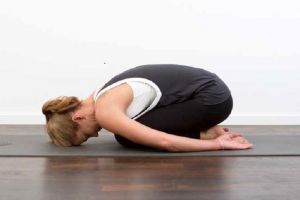 Yoga-Übung der Woche: Child's Pose Stellung des Kindes (balasana)